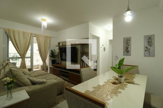 Apartamento à venda com 2 quartos, 68m² em Vila Apiai, Santo André