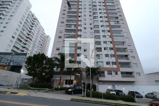 Fachada de apartamento à venda com 2 quartos, 68m² em Vila Apiai, Santo André