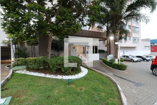Fachada de apartamento à venda com 2 quartos, 68m² em Vila Apiai, Santo André
