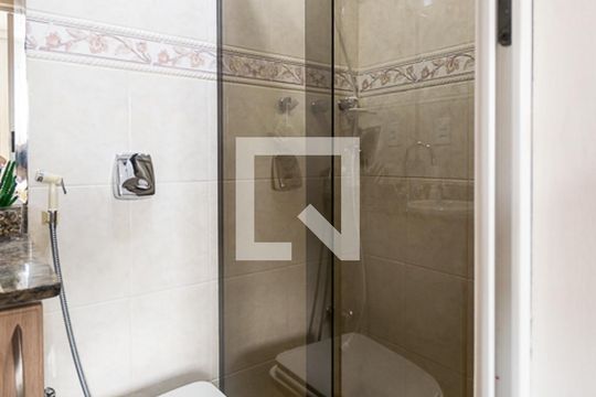 Banheiro de apartamento à venda com 2 quartos, 70m² em Penha Circular, Rio de Janeiro