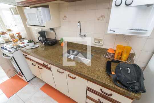Cozinha de apartamento à venda com 2 quartos, 70m² em Penha Circular, Rio de Janeiro