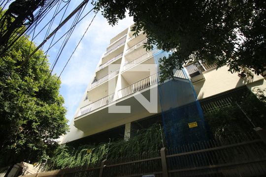 Fachada de apartamento à venda com 2 quartos, 90m² em Ramos, Rio de Janeiro