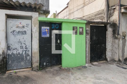 Fachada de casa à venda com 3 quartos, 75m² em Colégio, Rio de Janeiro