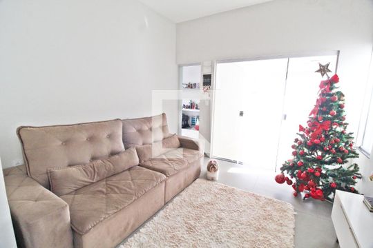 Casa para alugar com 3 quartos, 194m² em Tibery, Uberlândia