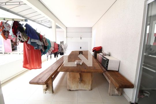 Varanda de casa para alugar com 3 quartos, 194m² em Tibery, Uberlândia