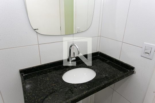 Banheiro de apartamento para alugar com 2 quartos, 44m² em Vila Moraes, São Paulo