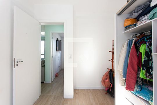 Quarto 2 de apartamento para alugar com 2 quartos, 44m² em Vila Moraes, São Paulo