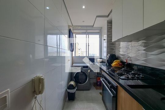 Área de Serviço de apartamento para alugar com 2 quartos, 42m² em Jardim Boa Vista (zona Oeste), Osasco