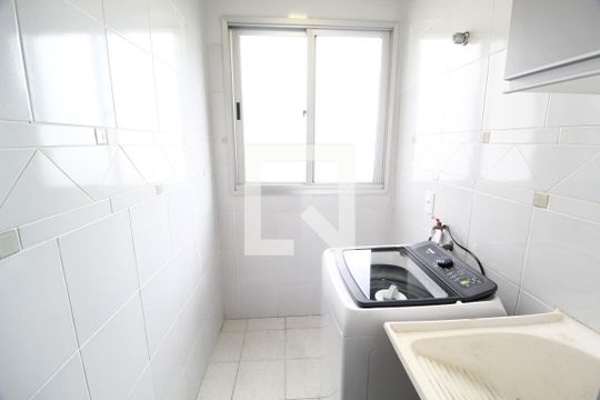 Área de Serviço de apartamento para alugar com 2 quartos, 68m² em Santa Mônica, Uberlândia