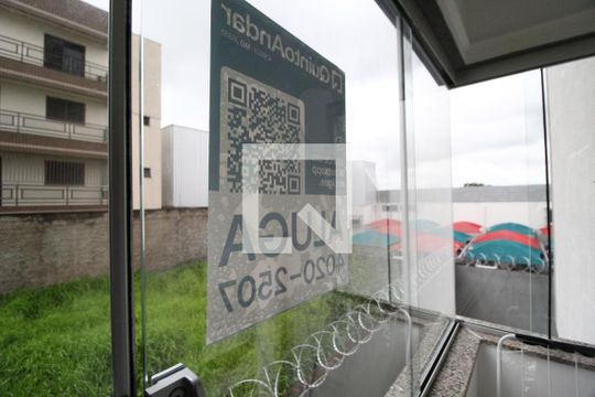 Plaquinha de apartamento para alugar com 2 quartos, 68m² em Santa Mônica, Uberlândia