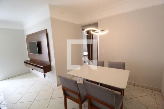 Copa de apartamento para alugar com 2 quartos, 68m² em Santa Mônica, Uberlândia