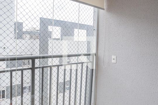 Sacada de apartamento para alugar com 1 quarto, 32m² em Presidente Altino, Osasco