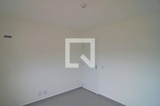 Quarto 2 de apartamento à venda com 2 quartos, 49m² em Harmonia, Canoas