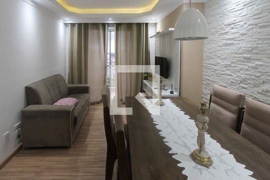 Sala de apartamento à venda com 2 quartos, 63m² em Vila Paulo Silas, São Paulo