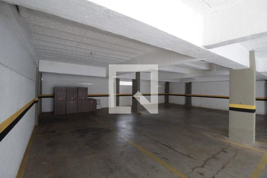Garagem de apartamento à venda com 4 quartos, 160m² em Planalto, Belo Horizonte