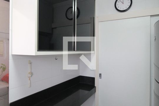 Cozinha e Área de Serviço de apartamento à venda com 4 quartos, 160m² em Planalto, Belo Horizonte