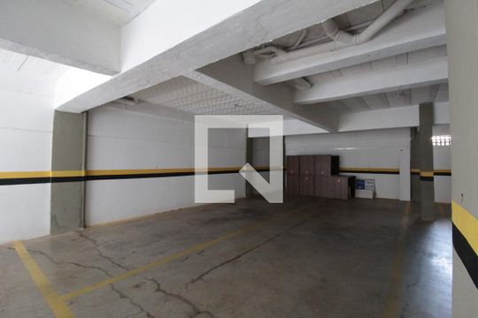 Garagem de apartamento à venda com 4 quartos, 160m² em Planalto, Belo Horizonte