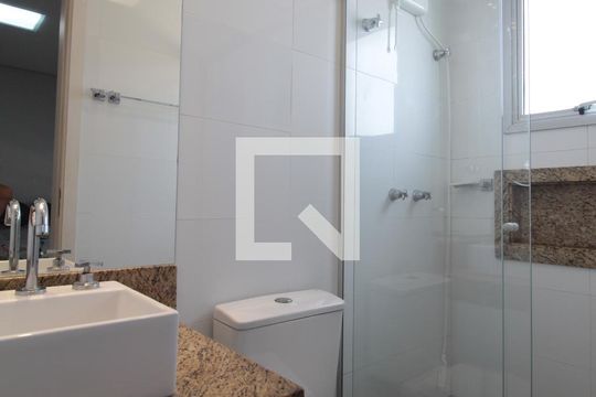 Banheiro da Suite 1 de apartamento à venda com 4 quartos, 160m² em Planalto, Belo Horizonte