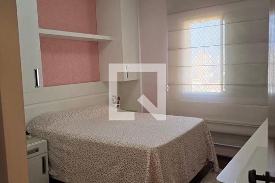 Quarto de apartamento para alugar com 4 quartos, 185m² em Vila Bastos, Santo André