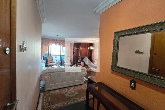 Sala de apartamento para alugar com 4 quartos, 185m² em Vila Bastos, Santo André