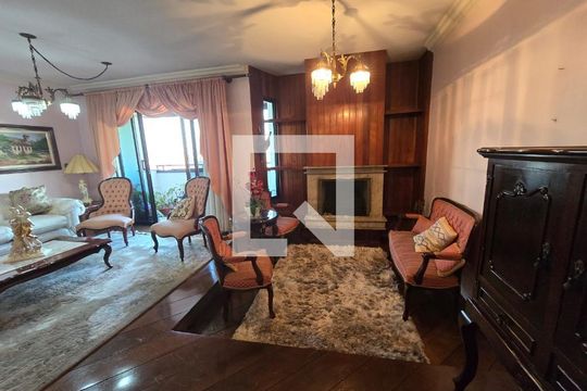 Sala de apartamento para alugar com 4 quartos, 185m² em Vila Bastos, Santo André