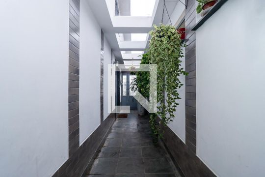Área externa de casa à venda com 3 quartos, 187m² em Jardim Jussara, Taboão da Serra