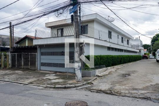 Fachada de casa à venda com 3 quartos, 187m² em Jardim Jussara, Taboão da Serra