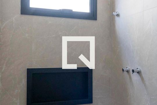 Banheiro da Suíte 1 de apartamento à venda com 3 quartos, 96m² em Prado, Belo Horizonte