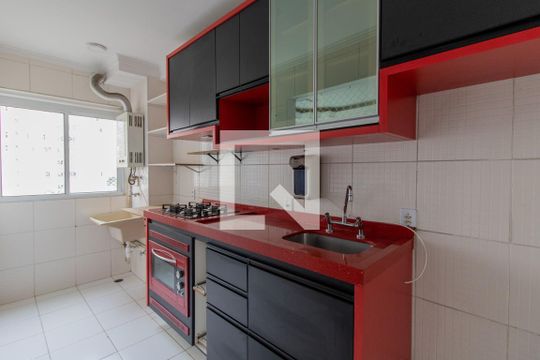 Cozinha de apartamento à venda com 2 quartos, 45m² em Ponte Grande, Guarulhos