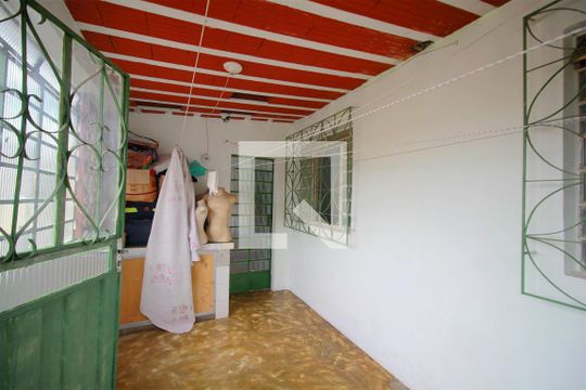 Área de Serviço de casa à venda com 3 quartos, 430m² em Cachoeirinha, Belo Horizonte