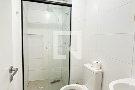 Banheiro de apartamento para alugar com 1 quarto, 36m² em Vila Pirituba, São Paulo