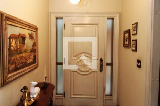Sala de casa para alugar com 3 quartos, 360m² em Jardim Leonor Mendes de Barros, São Paulo