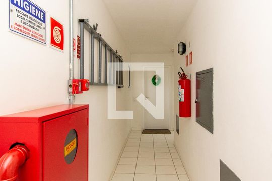 Área comum de apartamento para alugar com 2 quartos, 50m² em Vila Alzira, Guarulhos
