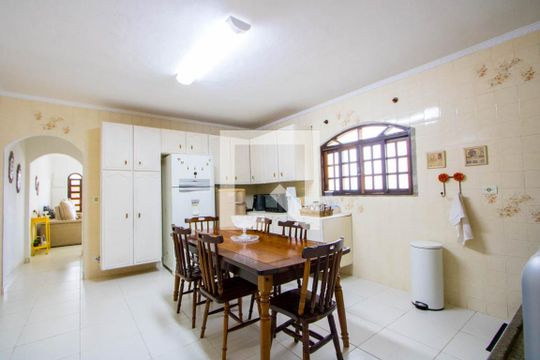 Cozinha de casa para alugar com 3 quartos, 278m² em Vila Valparaíso, Santo André