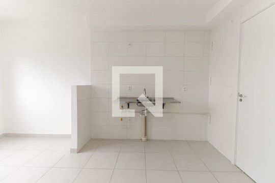 Cozinha de apartamento à venda com 2 quartos, 32m² em Colônia (zona Leste), São Paulo