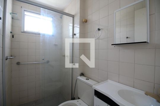 Banheiro Social de apartamento para alugar com 3 quartos, 58m² em Freguesia (jacarepaguá), Rio de Janeiro