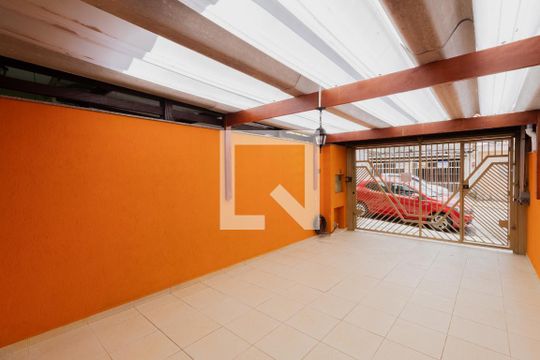 Garagem de casa à venda com 3 quartos, 120m² em Ponte Rasa, São Paulo