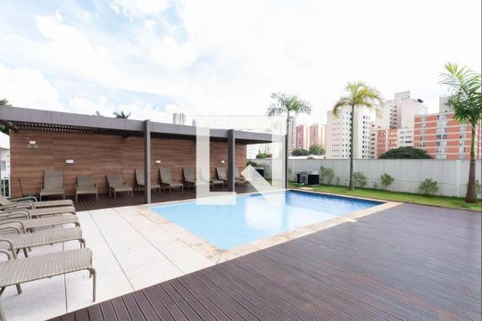 Condomínio - Piscina  de kitnet/studio à venda com 1 quarto, 35m² em Vila Gomes Cardim, São Paulo