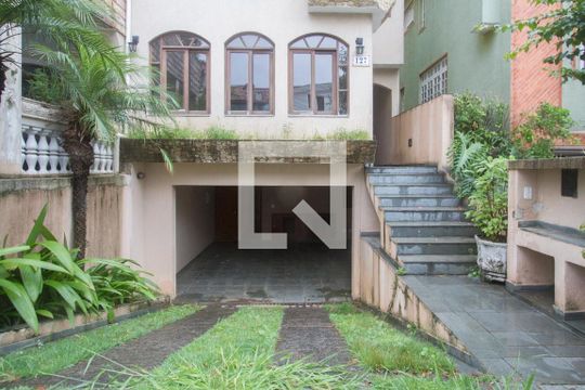Garagem de casa de condomínio à venda com 3 quartos, 260m² em Jardim Monte Azul, São Paulo