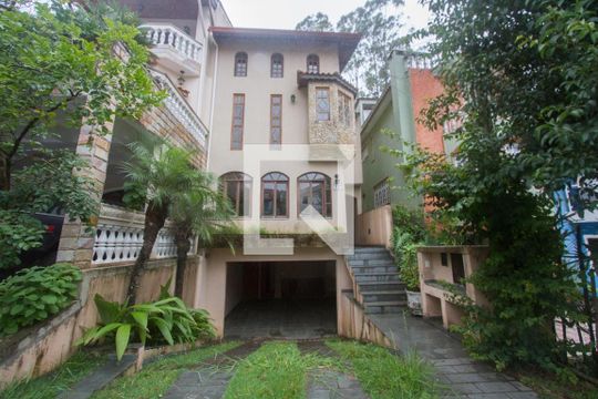 Fachada de casa de condomínio à venda com 3 quartos, 260m² em Jardim Monte Azul, São Paulo