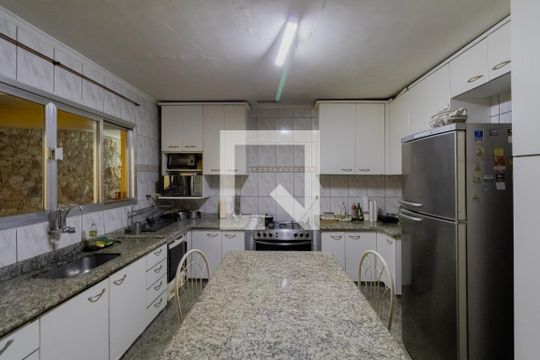 Cozinha de casa à venda com 3 quartos, 520m² em Vila Ré, São Paulo