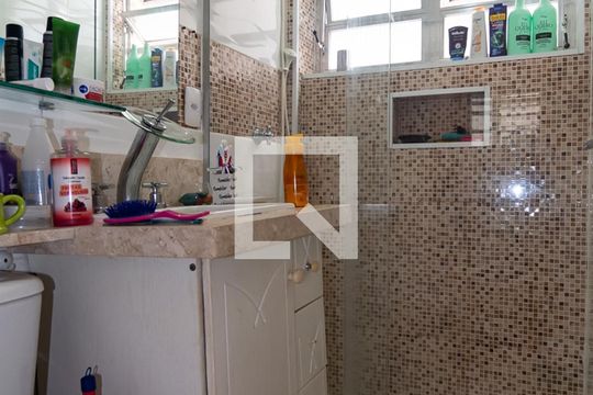 Banheiro de apartamento para alugar com 1 quarto, 61m² em Consolação, São Paulo