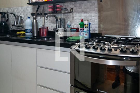 Cozinha de apartamento para alugar com 1 quarto, 61m² em Consolação, São Paulo