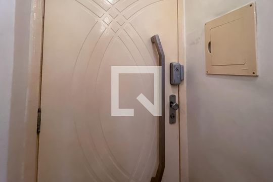 Corredor de apartamento para alugar com 1 quarto, 61m² em Consolação, São Paulo