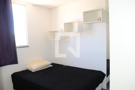 Quarto 1 de apartamento para alugar com 2 quartos, 45m² em Jardim Vitoria, Belo Horizonte