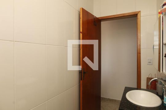 Banheiro de apartamento à venda com 2 quartos, 70m² em Vila Jacuí, São Paulo