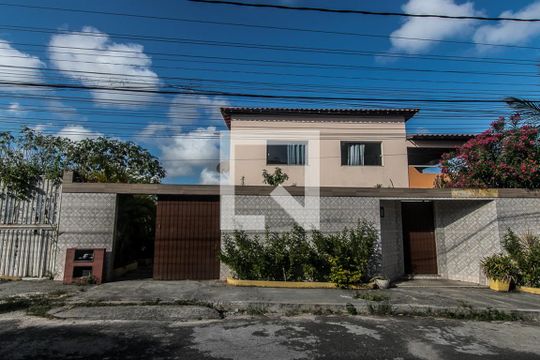 Fachada de casa de condomínio para alugar com 2 quartos, 500m² em Itapuã, Salvador