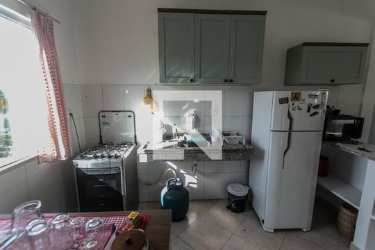 Cozinha de casa de condomínio para alugar com 2 quartos, 500m² em Itapuã, Salvador