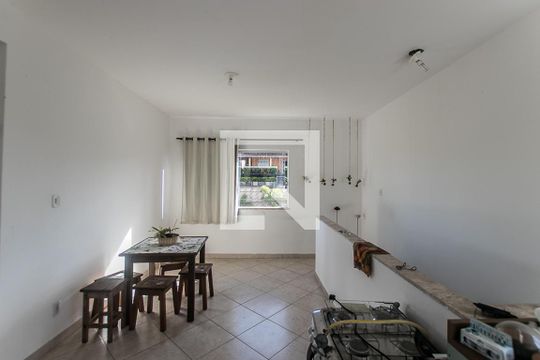 Cozinha de casa de condomínio para alugar com 2 quartos, 500m² em Itapuã, Salvador