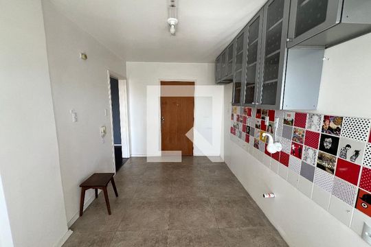 Cozinha de apartamento à venda com 3 quartos, 114m² em Centro, São Leopoldo